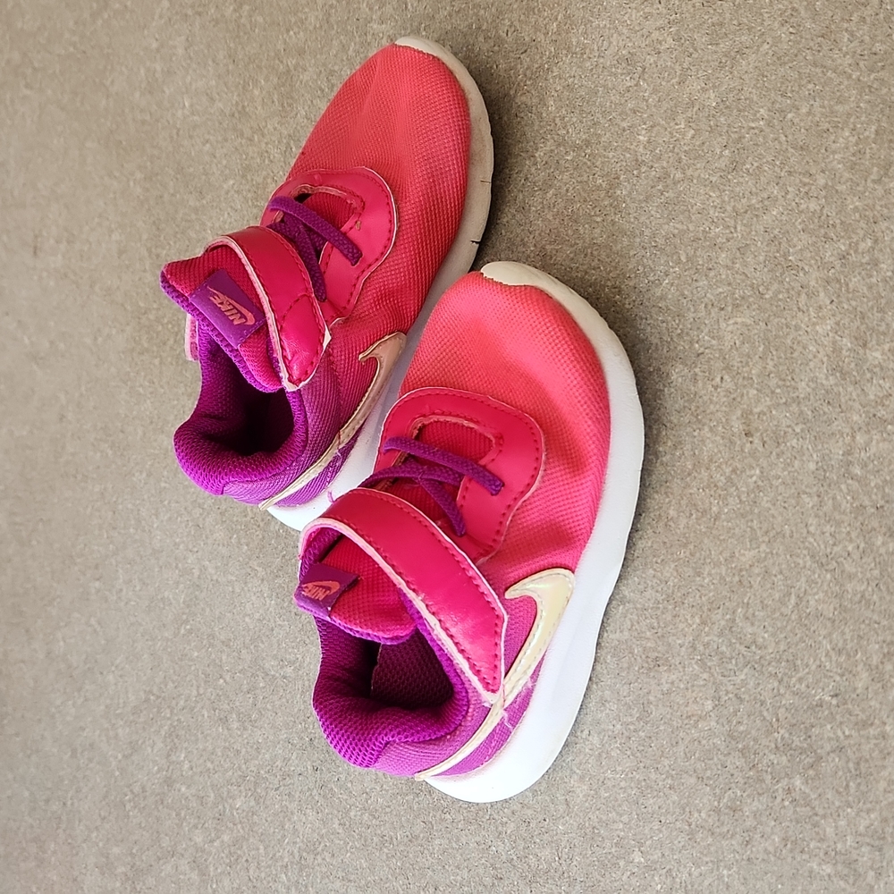 Toddler Girls Nike Shoes